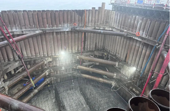 1699861926128524.png B.png